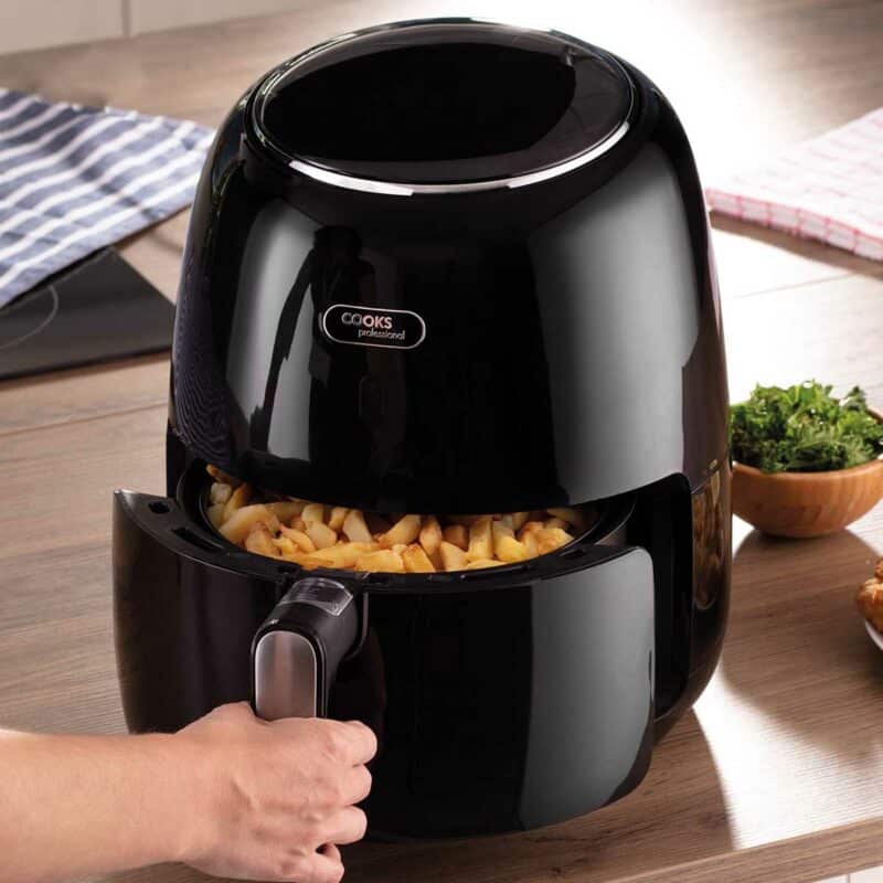 Air Fryer with chips