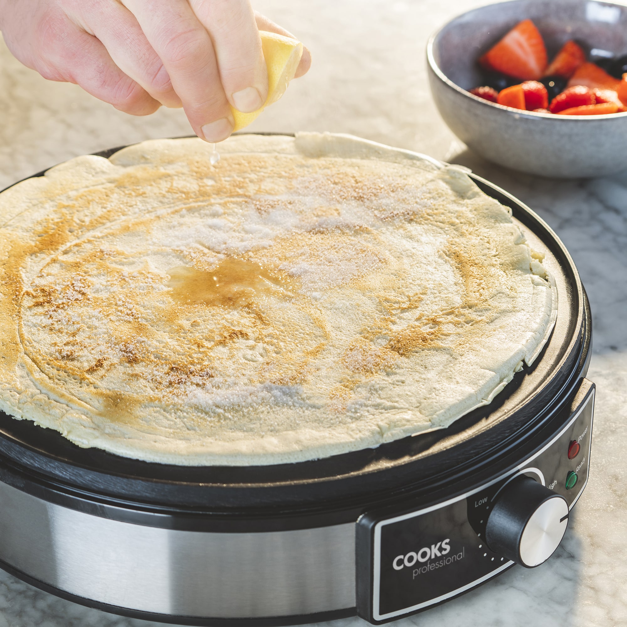  Instant Crepe Maker, Crepe Maker Electric, Non-stick Electric  Crepe Maker, Electric Crepe Maker Pizza Pancake Machine, Portable Pancake  Griddle Machine (black): Home & Kitchen